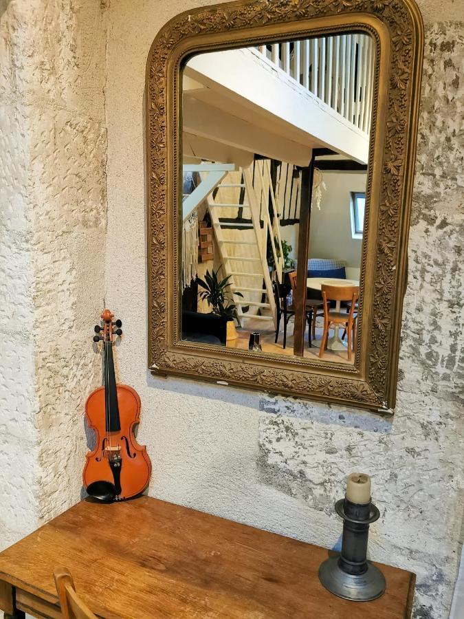 Loft Atypique Au Calme Avec Cour Privative Leilighet Bourges Eksteriør bilde