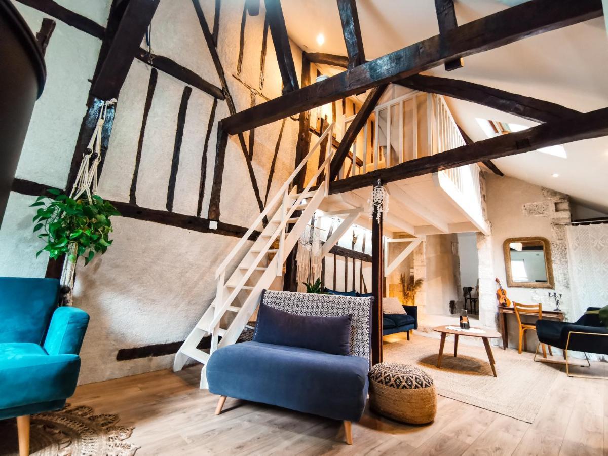 Loft Atypique Au Calme Avec Cour Privative Leilighet Bourges Eksteriør bilde